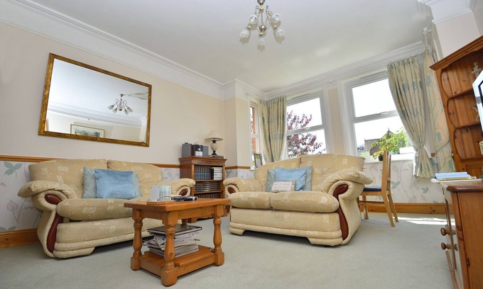 Leiston House | Home from Home Guesthouse