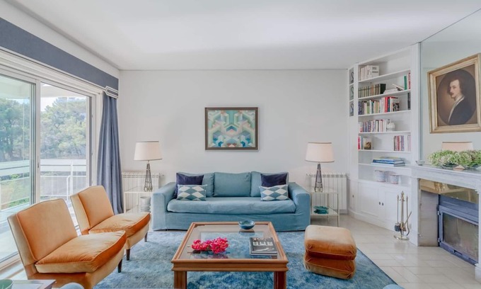 Estoril House | Home in Estoril - House 95