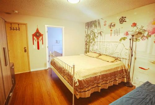 Royal Oak House | Home Inn Calgary Tuscany