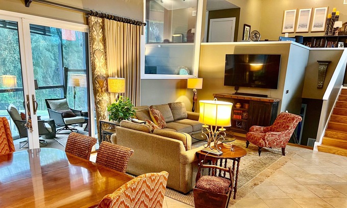 New Albany House | Home Near Tanglefoot Trail & Downtown New Albany
