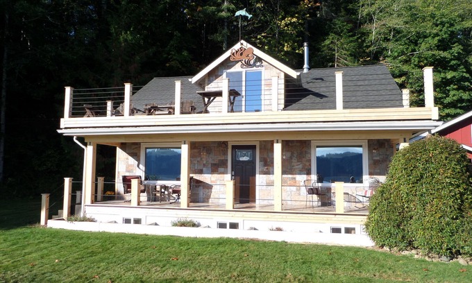 Hoodsport House | Home on the Hood Canal
