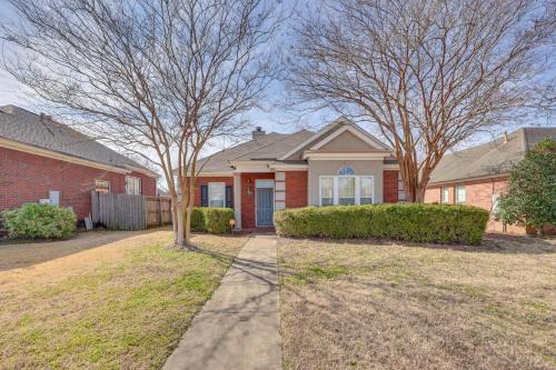 Gunter Afs House | Home with Fenced Yard about 12 Mi to Dtwn Montgomery