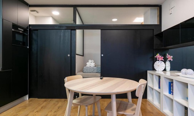 Puerta del Angel Apartment | HOMEABOUT MADRID RÍO APARTMENT