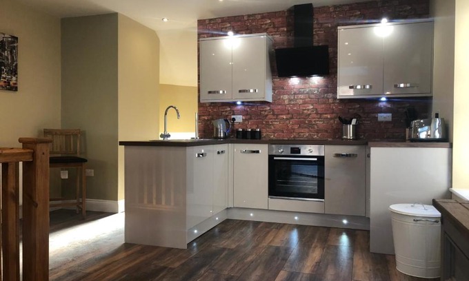 Eyemouth House | HomeArms Cottage