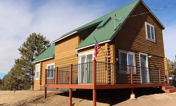 Florissant Cabin | HomeAway Mountain Country Cabin