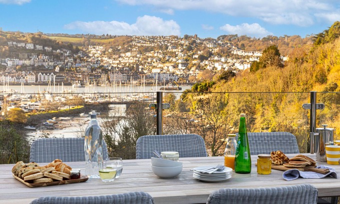 Kingswear Ski Chalet | Homefield - Chic charm with unrivalled river views