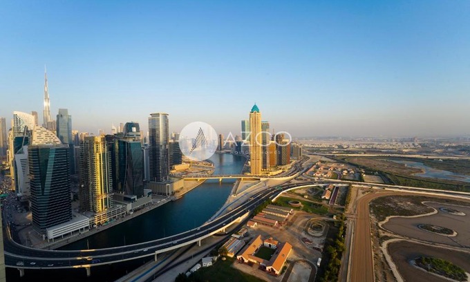 Business Bay Apartment | Homely Apartment with Canal and Burj Khalifa view