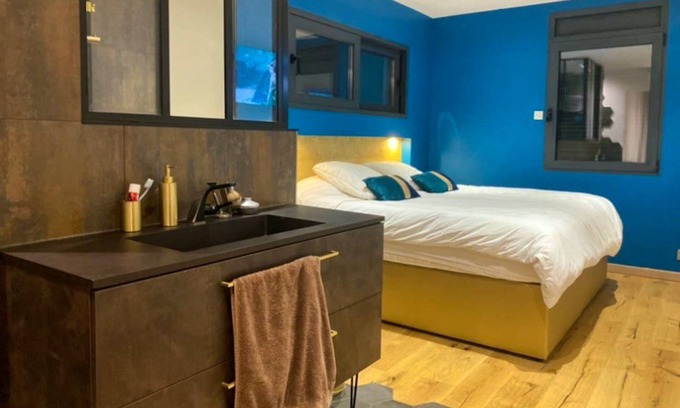 Santy - La Plaine House | Homerez - Amazing house for 8 ppl. with garden and terrace at Lyon