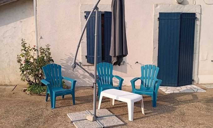 Saint-Martin-de-Hinx Apartment | Homerez - Apartment - Saint-Martin-de-Hinx