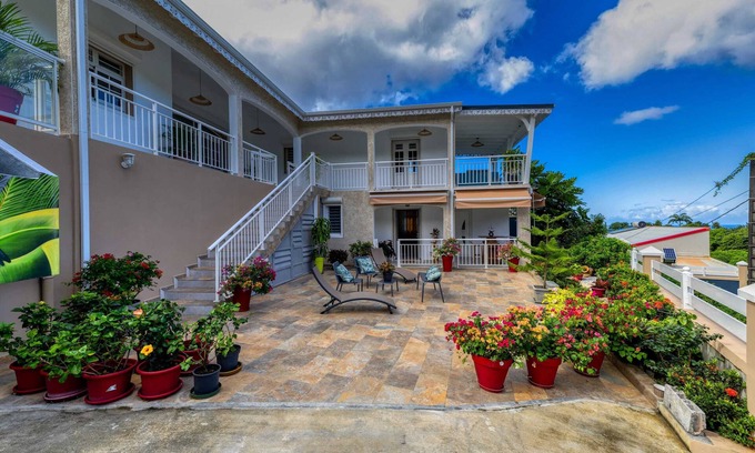 Pointe-Noire Apartment | Homerez - Apartment Pointe-Noire
