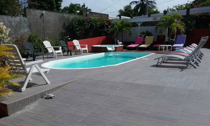 Sainte-Anne Apartment | Homerez - Apartment in Sainte-Anne