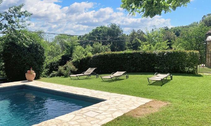 Trequanda Apartment | Homerez - Apartment in Trequanda with pool