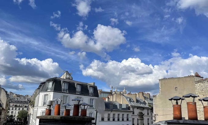Pigalle Apartment | Homerez - Apartment in Paris Sacré-Cœur
