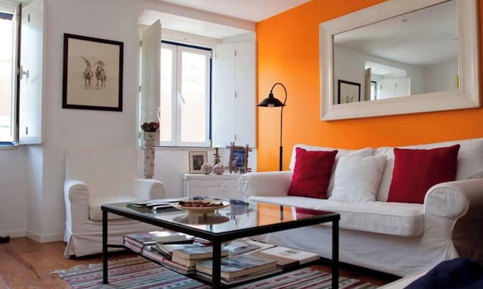 Santos Apartment | Homerez - Apt in Lisbon, city center