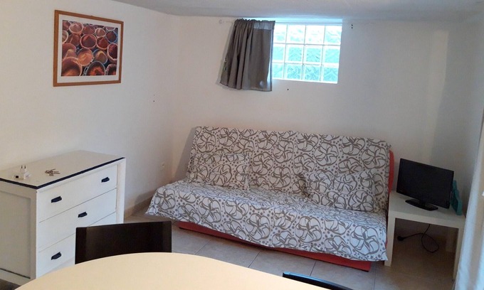 Niolon Apartment | Homerez - Beautiful appartement 800 m away from the beach for 4 ppl. at Le Rove