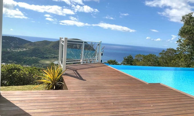Cafeiere Villa | Homerez - Beautiful villa with pool in Caféière