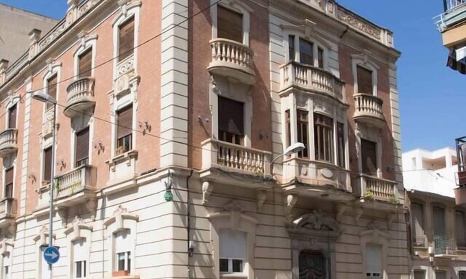 Monovar Apartment | Homerez - Big appartement for 10 ppl. at Monòver