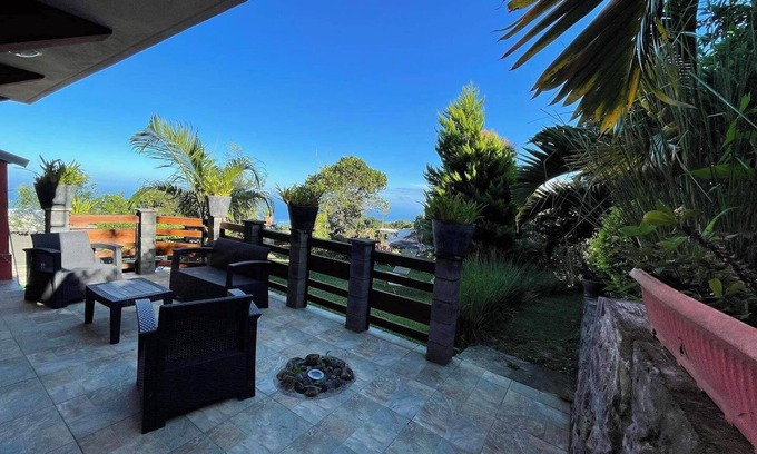 Trois-Bassins House | Homerez - Bungalow in Les Trois Bassins