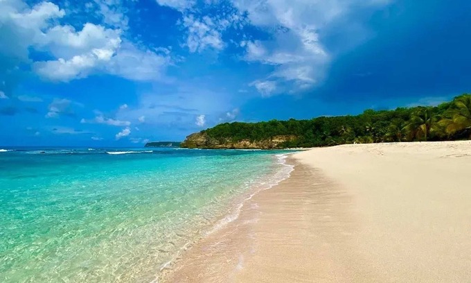 Anse-Bertrand House | Homerez - Bungalow in Anse-Bertrand