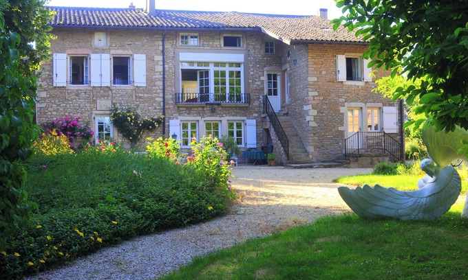Lacrost Apartment | Homerez - Charming Apartment in Lacrost with Private Garden - 60 m²
