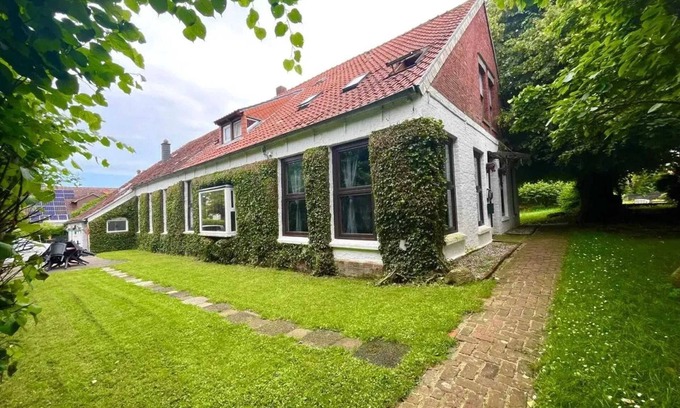 Emden Apartment | Homerez - Charming apartment near Emden with garden