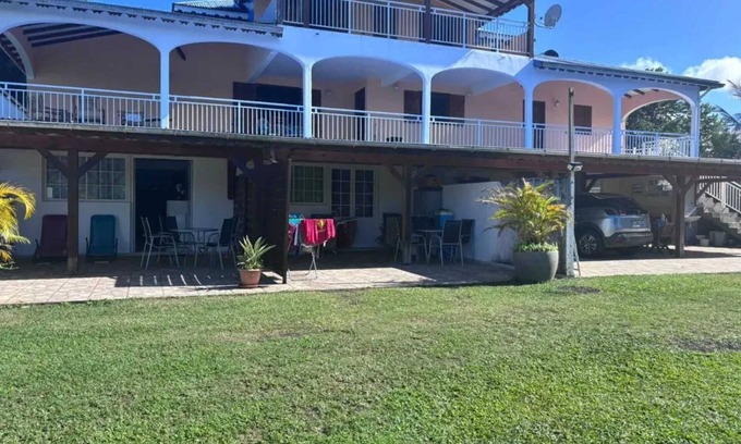 Lamentin Apartment | Homerez - Comfortable Apartment in Lamentin 60 m² with Garden
