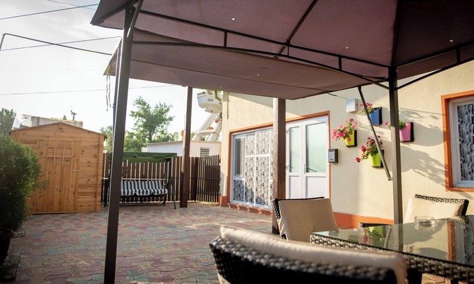 Constanta Apartment | Homerez - Comfortable studio in Constanța with private garden - 18 m²