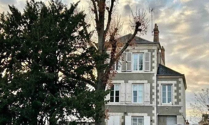 La Madeleine Apartment | Homerez - Cozy apartment in Orléans