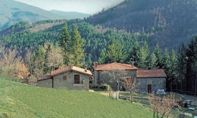 Moggiana House | Homerez - Cozy House in Bibbiena + Pool and Garden