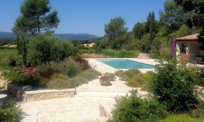 Gareoult Villa | Homerez - Dream Villa in Garéoult with Pool