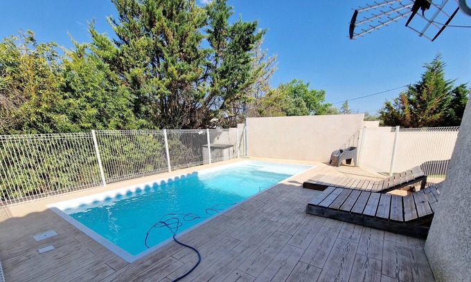 Saint-Privat-des-Vieux Villa | Homerez - Villa With swimming pool
