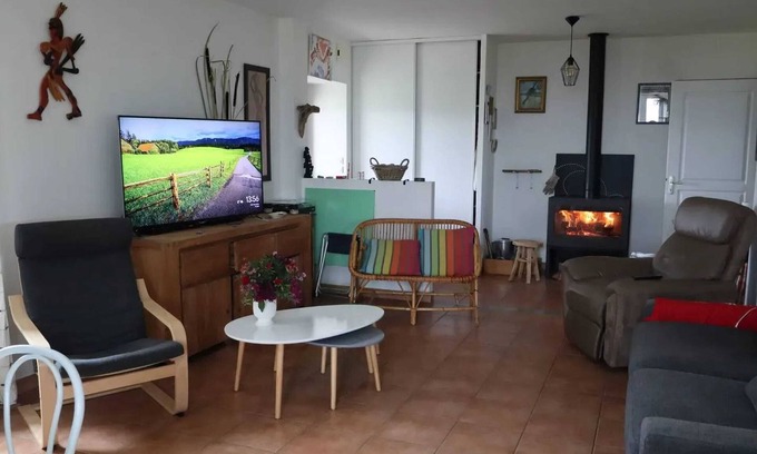 Castelnau-Montratier-Sainte-Alauzie House | Homerez - House in Castelnau-Montratier.