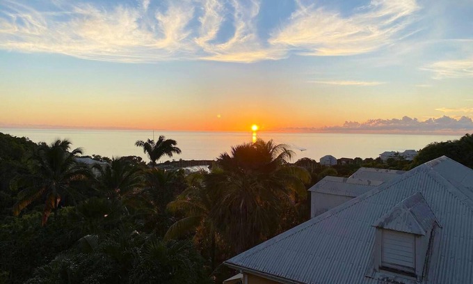 Gourbeyre House | Homerez - House 1 km away from the beach for 6 ppl. with sea view at Gourbeyre