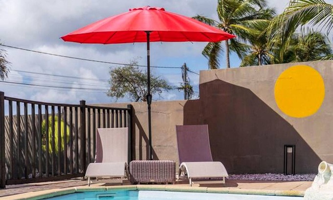 Dubedou House | Homerez - House 3 km away from the beach for 2 ppl. with shared pool and garden
