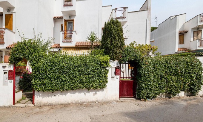 Sabaudia House | Homerez - House 800 m away from the beach for 6 ppl. with garden at Sabaudia