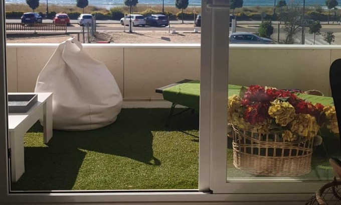 Nigran Apartment | Homerez - Nice appartement for 6 ppl. with sea view and terrace at Nigrán