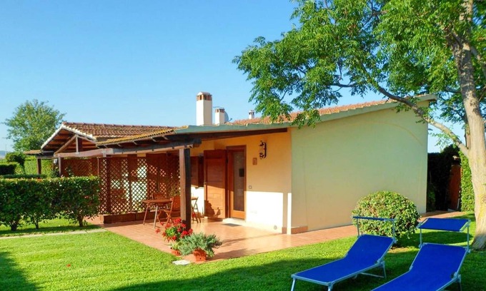 Pescia Romana Apartment | Homerez - Nice studio 3 km away from the beach for 2 ppl. at Pescia Romana