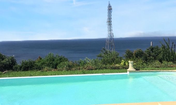 Le Carbet Villa | Homerez - Sea view villa in Le Carbet