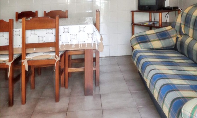 Peniche de Cima House | Homerez - Spacious House in Peniche with Terrace