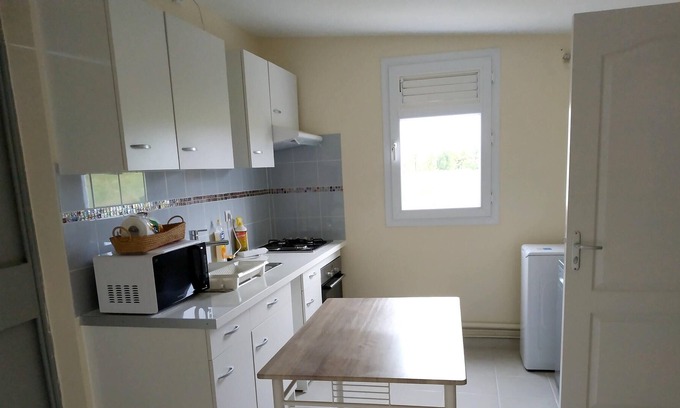 Le Lamentin Apartment | Homerez - Studio 5 km from the beach for 4 pers. at Le Lamentin