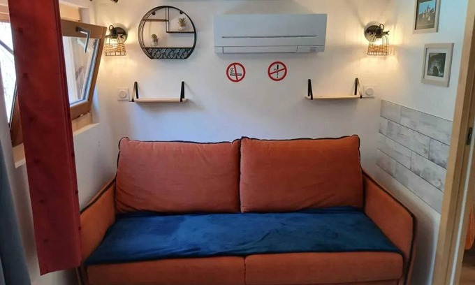 Mercuer Apartment | Homerez - Studio with private pool Mercuer