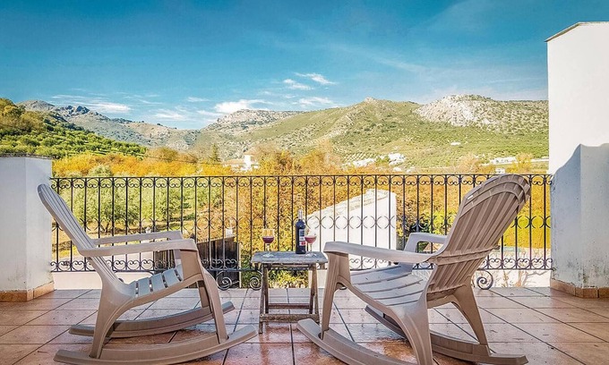 Priego de Cordoba Villa | Homerez - Villa for 10 ppl. with swimming-pool and terrace at Priego de Cordoba