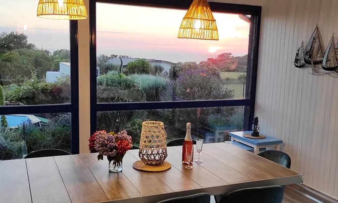 Le Conquet Villa | Homerez - Villa for 9 ppl. with swimming-pool, sea view and garden at Le Conquet