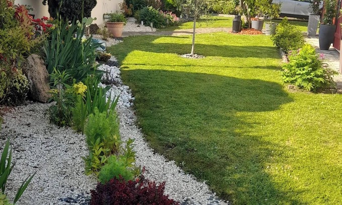 Champcueil House | Homerez - Welcoming house with garden in Champcueil