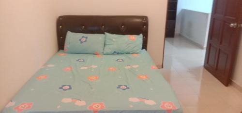 Kampung Kayu Arang Apartment | Homestay Humair