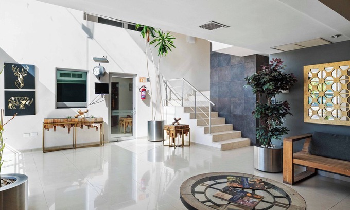 Tres Rios Hotel | Homesuites Zaragoza