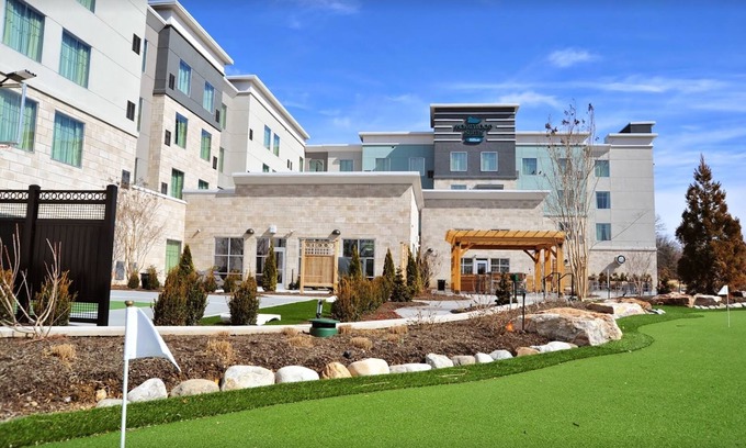 Hamilton Hotel | Homewood Suites by Hilton Hamilton, NJ