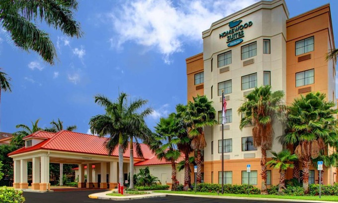 Villages of Palm Beach Lakes Hotel | Homewood Suites by Hilton West Palm Beach