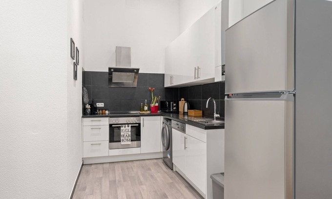 Nord-Mitte Apartment | Homey Apartments: Park Suite - Luxurious Comfort in the Heart of Bremerhaven