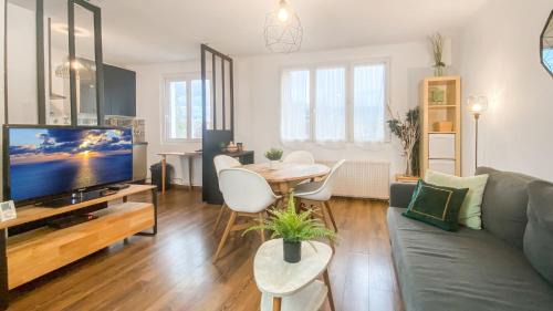 Annemasse Apartment | Homey Hanna - Parking, Centre-ville, Proche Genève